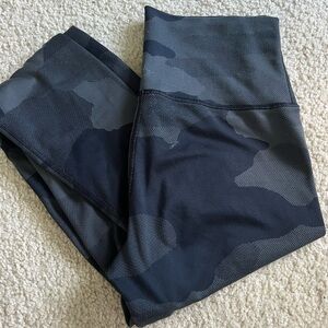 aerie camo leggings!